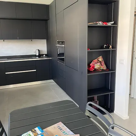 'panda' Apartman Anzio